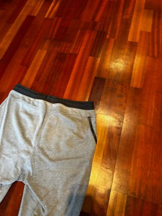 Pantalón Nike Gris