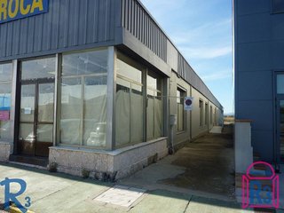 Nave industrial en venta en Trobajo del Camino en San Andrés del Rabanedo