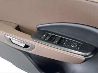 Lexus LBX 1.5 136cv HEV Elegant