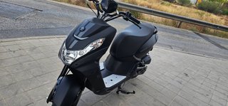Peugeot Kisbee 50cc Negra
