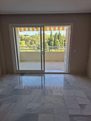 Piso en alquiler en El Mayorazgo - El Limonar en Málaga