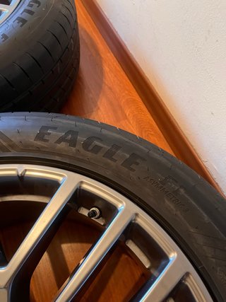 Llantas 19” y Neumáticos Maserati Grecale