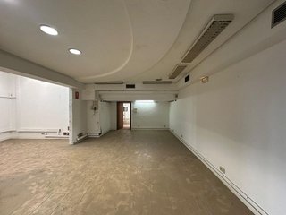 Local comercial en venta en El Antiguo en San Sebastián-Donostia