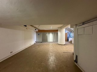 Local comercial en venta en El Antiguo en San Sebastián-Donostia