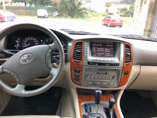Toyota Land Cruiser 100 2004