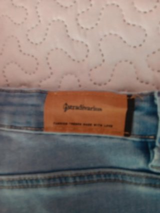 Pantalón vaquero Stradivarius azul