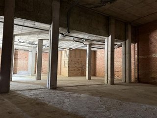 Local comercial en alquiler en El Mayorazgo - El Limonar en Málaga