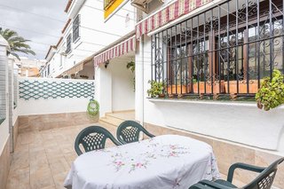 Casa adosada en venta en Montequinto en Dos Hermanas