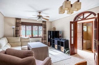Casa adosada en venta en Montequinto en Dos Hermanas