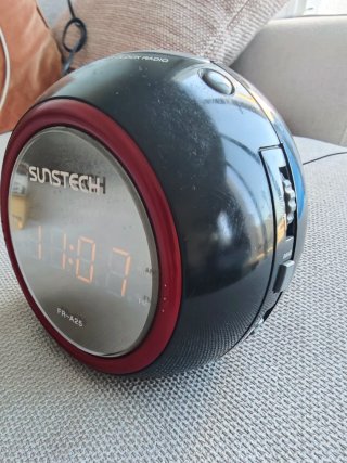 Radio Reloj Despertador Sunstech FR-A25