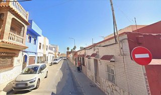Casa adosada en venta en La Línea de la Concepción ciudad en Línea de la Concepción (La)