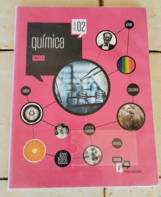 2 libros química 2 bachillerato de Edelvive.