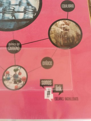 2 libros química 2 bachillerato de Edelvive.