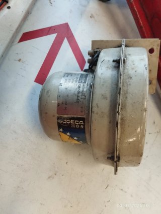 Gato Hidráulico y Ventiladores/Extractor y varios