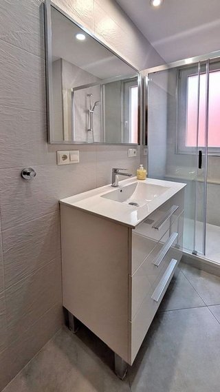 Piso en venta en Castilla - Hermida en Santander