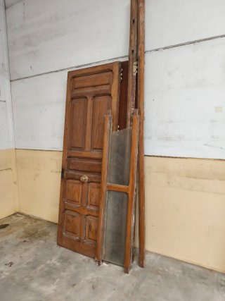 Regalo Lote Muebles Antiguos, libros, cuadros.urge