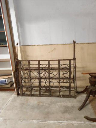 Regalo Lote Muebles Antiguos, libros, cuadros.urge