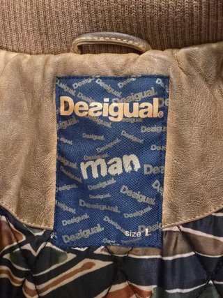 Cazadora Desigual marrón