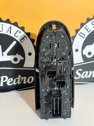 Botón Elevalunas Peugeot 406