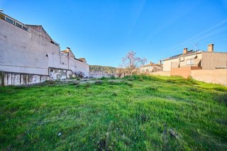 Terreno en venta en Crta. De la Sierra en Granada