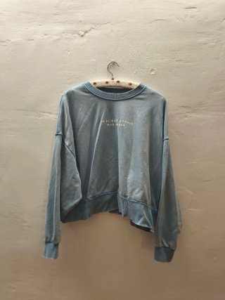 Sudadera azul sin capucha