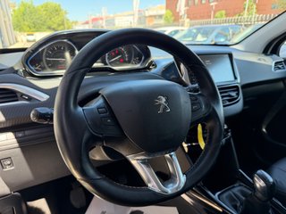 Peugeot 2008 Allure 1.2 PureTech 110 S&S