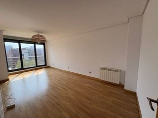 Piso en venta en Valdenoja - La Pereda en Santander