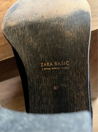Botines ZARA negros tacón hebillas