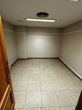 Oficina en alquiler en San José en Huesca