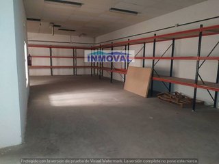 Local comercial en alquiler en Los Llanos - Av. de los Estudiantes en Valdepeñas