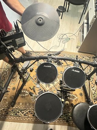 Batería Electrónica Alesis