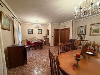 Casa adosada en venta en Úbeda