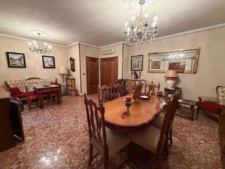 Casa adosada en venta en Úbeda