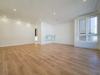 Piso en venta en Centro en Ourense