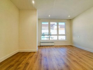 Piso en venta en Centro en Ourense
