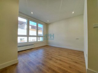 Piso en venta en Centro en Ourense