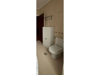 Piso en venta en As Lagoas en Ourense