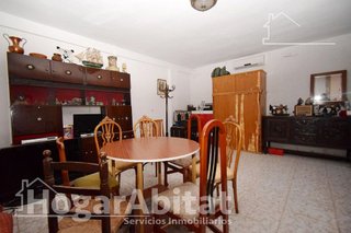 Chalet en venta en Urbanizaciones en Llíria