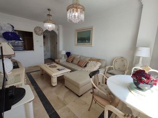 Piso en venta en Playa de la Fontanilla en Marbella