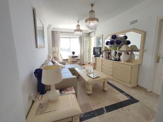 Piso en venta en Playa de la Fontanilla en Marbella