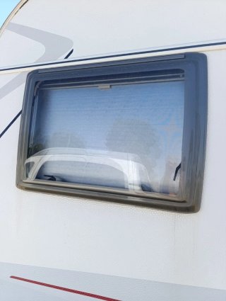 Ventana para caravana