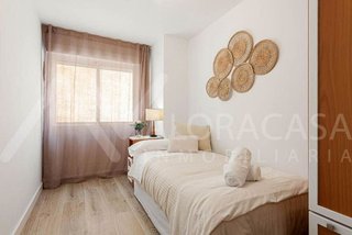 Piso en venta en La Goleta - San Felipe Neri en Málaga