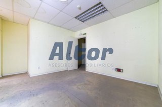 Local comercial en alquiler en Sol en Madrid