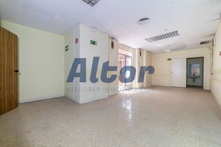 Local comercial en alquiler en Sol en Madrid