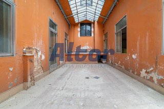Local comercial en alquiler en Sol en Madrid