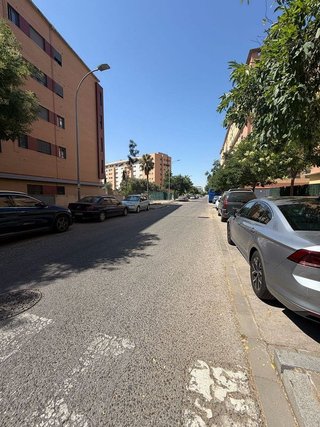 Garaje en venta en El Juncal - Av. de la Paz en Sevilla