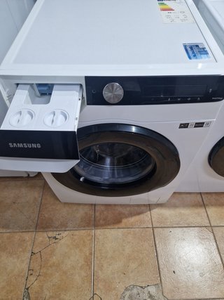 Secadora Samsung muy buena, barata y bonita.