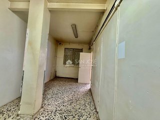 Local comercial en venta en Novelda