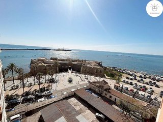 Piso en venta en La Caleta - La Viña en Cádiz