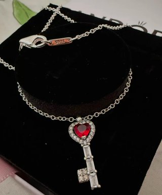 Collar Llave Corazón Rojo Plata